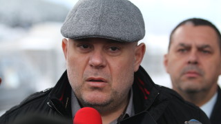 Всички зад Гешев за ревизия на цялата приватизация, Хиляди горят след закона "Симеонов"