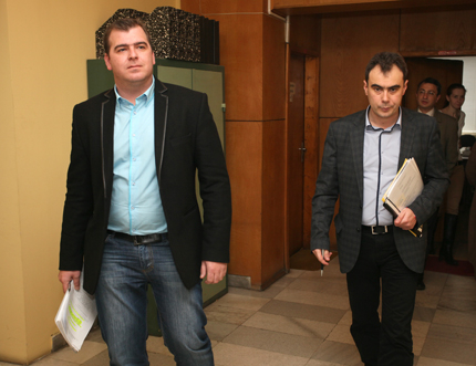 Къде е Бойко, чудят се в БСП