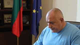 Задължиха търговските вериги да отделят място за производители по региони