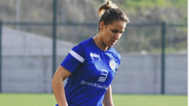 Симона Петкова е най добрата футболистка на България за 2021 година Състезателката