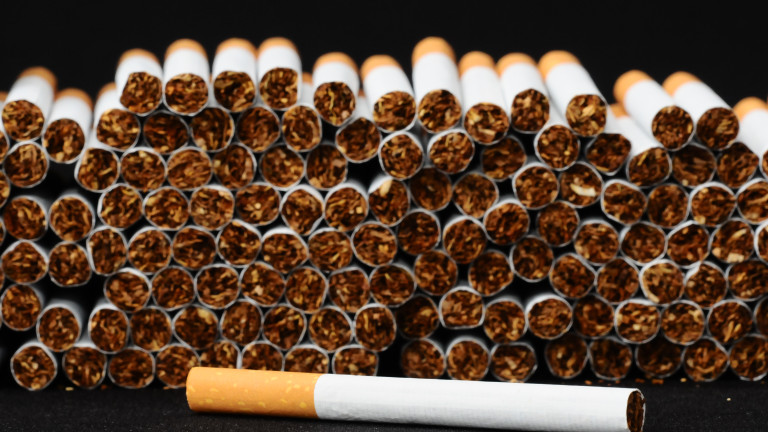 Всички пушачи в Сърбия, както и всички българи, които купуват