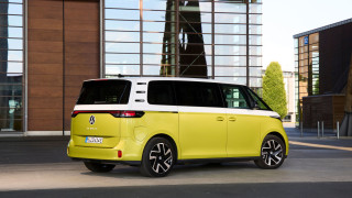 С ID Buzz за пореден път Volkswagen демонстрира че някои стари и