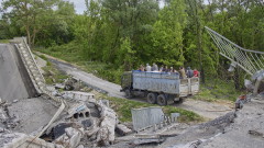Русия удари химически завод в Северодонецк