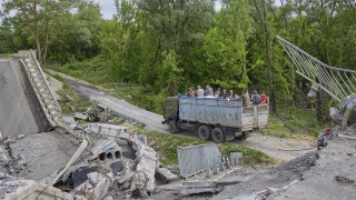 Русия е нанесла въздушен удар по химически завод в Северодонецк