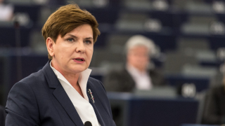 Премиерът на Полша Беата Шидло подаде оставка предадоха информационните агенции