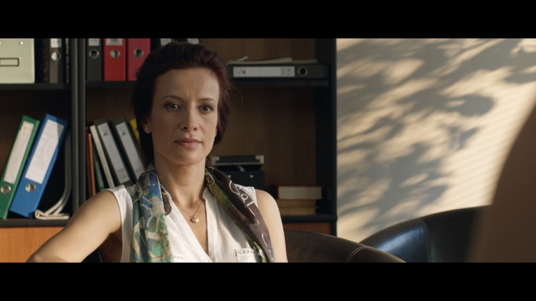 Yana Marinova Igrae Uchitelka V Nov Blgarski Film Snimki Lifestyle Bg