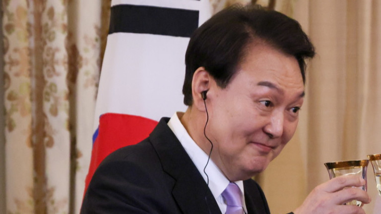 Президентът на Южна Корея Юн Сук-йол призова във вторник Китай