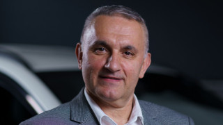 След седем успешни години Ролф Юрген Заерле напуска поста на главен