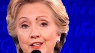 Клинтън призова ФБР да публикува всички факти за нейните мейли, по които работи