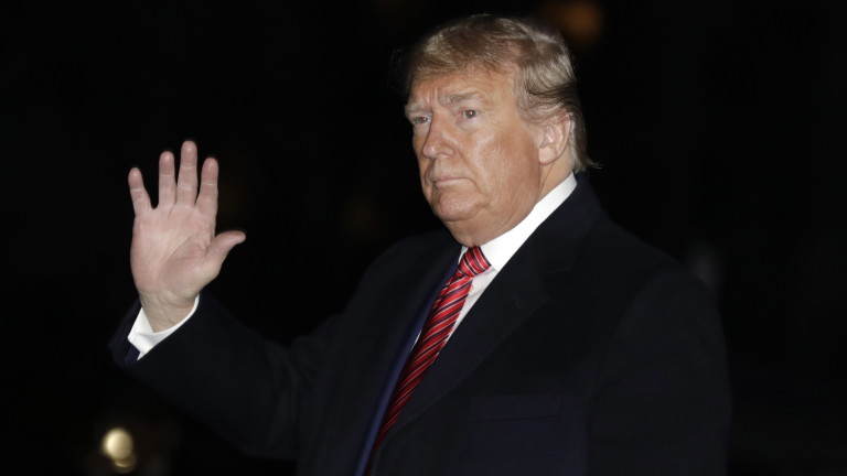 Тръмп плаши да спре споделянето на специнформация със страни, работещи с Huawei