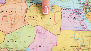 Лидерите на три либийски политически органа се съгласиха да работят