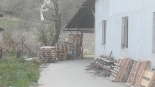 Складове, пътища и мебели - троянски бизнесмени спорят