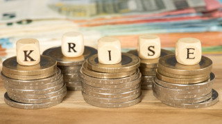 Тенденцията на отслабване на еврото спрямо долара вероятно ще продължи