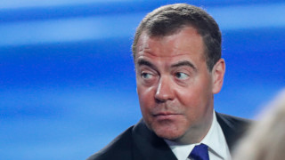 Медведев: Вашингтон и много тъпи глави в Брюксел искат ескалация