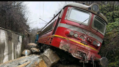 Отново дерайлира влак между Стара Загора и Горна Оряховица, трима са пострадали 