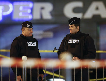 54 души са арестувани във Франция за подкрепа на тероризъм
