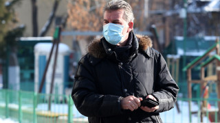 Вицепрезидентът на Българския футболен съюз Емил Костадинов присъства на погребението