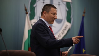 Ясен Тодоров да бъде отстранен като заместник директор на Националната следствена