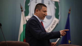 Сарафов заръча на 14 магистрати да прегледат правилата за работа в прокуратурата