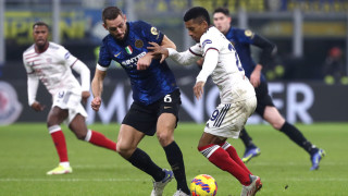 Преговорите между Интер и защитника на тима Стефан де Врай