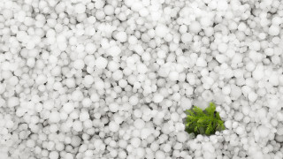 Слънчево ще е преди обяд но после над Западна