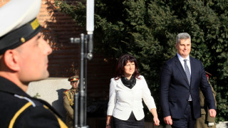 Караянчева подкрепи Черна гора за ЕС