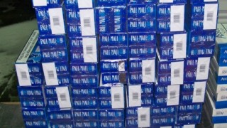 Митничари заловиха 70 кутии контрабандни цигари в три тайника на