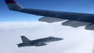 Челният самолет на специалния летателен отряд Россия с руска делегация