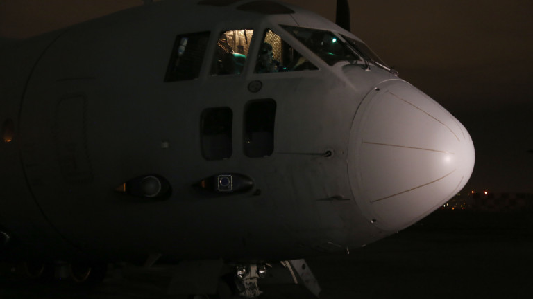 Без жертви и ранени се размина инцидент с военния самолет