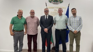 Министърът на туризма Евтим Милошев и Асоциацията на къмпингите в