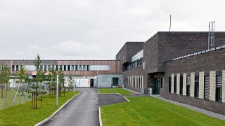 Строго охраняваният затвор Halden в столицата на Норвегия Осло мирише