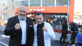  Министър Кралев откри боксовата зала на международен първенец 