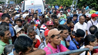 Властите във Венецуела завзеха фабрика собственост на американската компания за