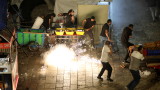 90 палестинци ранени при втората нощ на сблъсъци в Йерусалим
