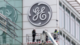  General Electric оряза облагата си, продължава да се бори с рецесията 