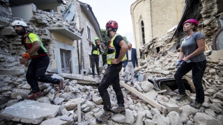 Тифозите на Лацио помагат на пострадалите от земетресението в Италия