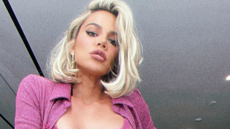 Колко секси са сестрите Кардашиян по бански