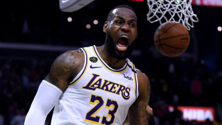 Краля срещу короновируса