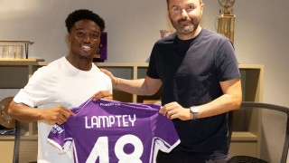 Фиорентина официално привлече крайния защитник Тарик Лампти от английския Брайтън