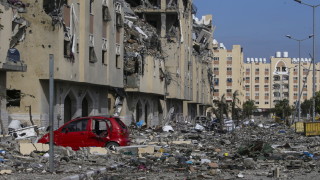 Израелските сили удариха райони в централната част на ивицата Газа