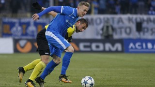 Забиват Роман Прохазка на резервната скамейка