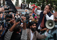 Двете опозиционни партии в Пакистан сформират правителство