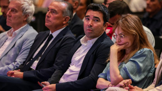 Спортният директор на Барселона Деко не остана доволен от