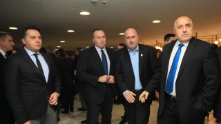 Половин час преди началото на Национална предизборна среща на ГЕРБ