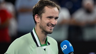 Даниил Медведев победи Стефанос Циципас с 3 1 сета и по