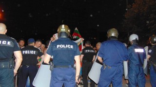 Под конвой по магистралата на знанието