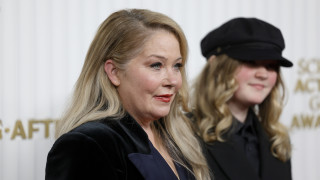 Кристина Апългейт разкри че 13 годишната й дъщеря е била диагностицирана