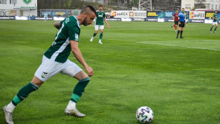 Вече бившият халф на Пирин Благоевград Антон Карачанаков ще