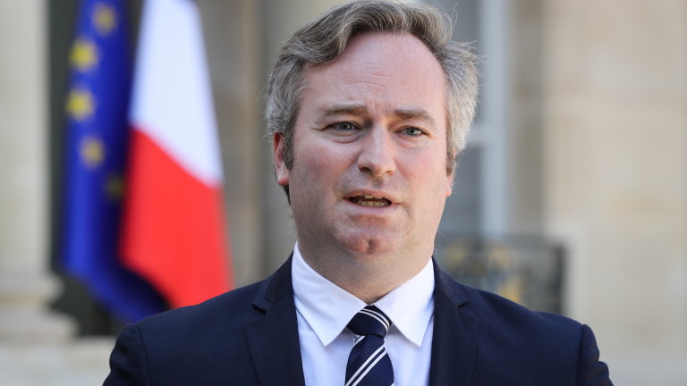 Френският държавен секретар по туризъм Жан-Батист Лемоин заяви в четвъртък,