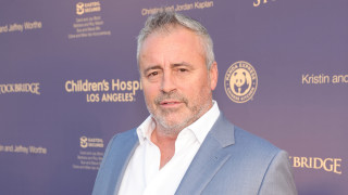 55 годишният Мат Лебланк който познаваме и обичаме най вече заради емблематичната му